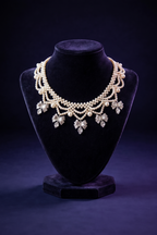Scalloped Pearl & Bow Collar