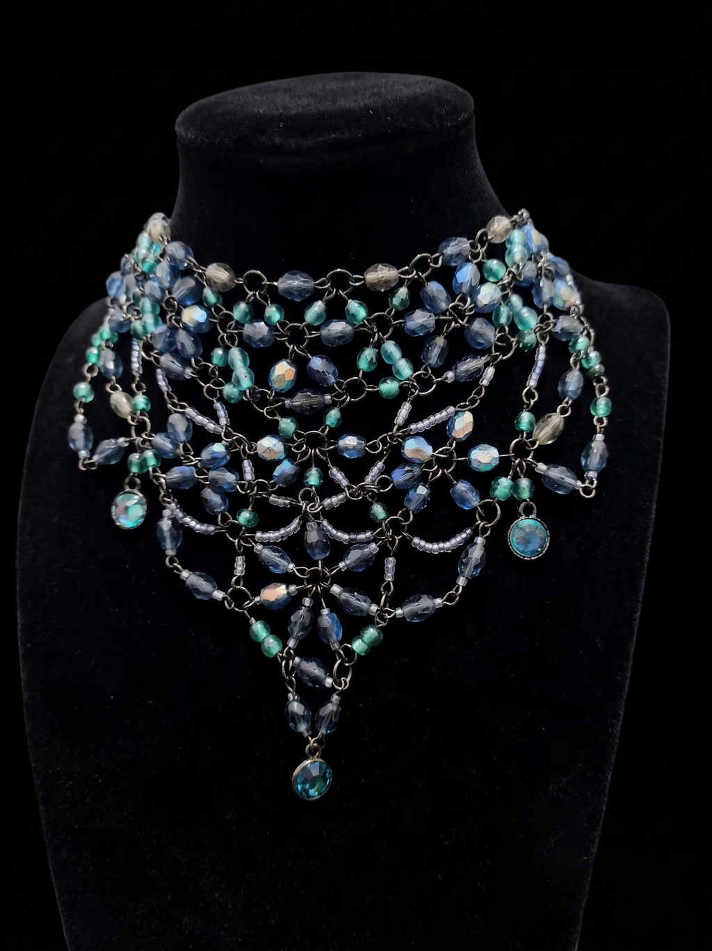 Obsidian & Teal Woven Lace Collar