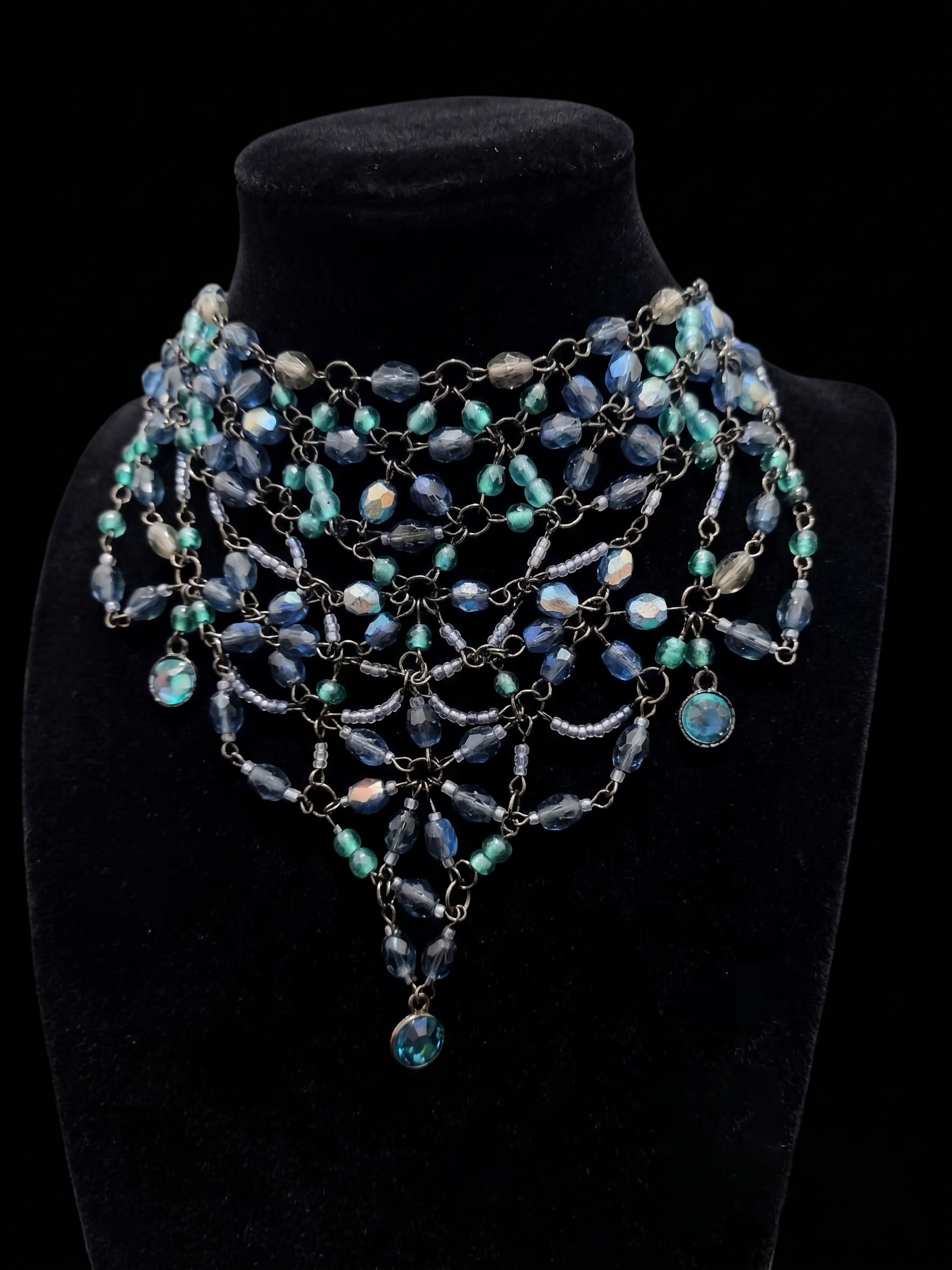 Obsidian & Teal Woven Lace Collar