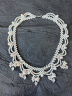 Scalloped Pearl & Bow Collar
